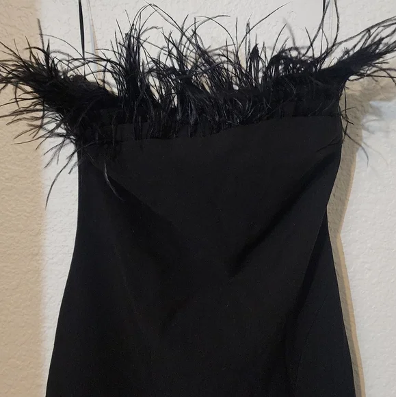 Revolve X Likely Desi Feather-Trim Bodycon Midi Dress cocktail dress size 6 - Picture 4 of 6
